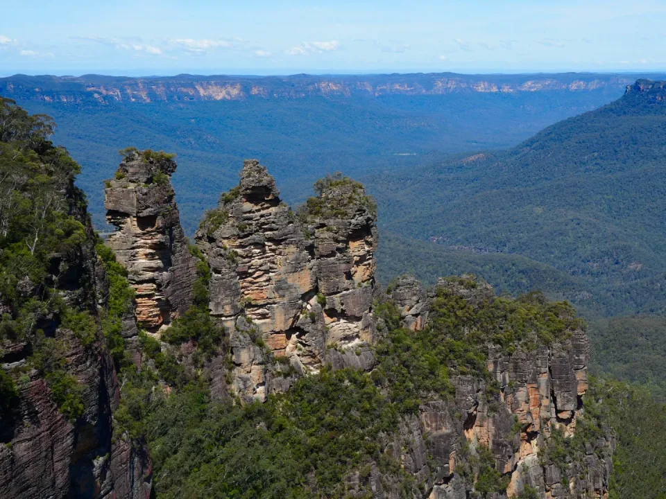 a654e609a21cd5f0359353593a9ff4ec-sz_714496