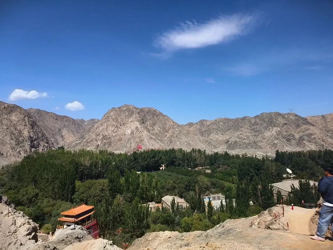 aae25ef469f20b47f194b92b37d45f94-sz_3001527