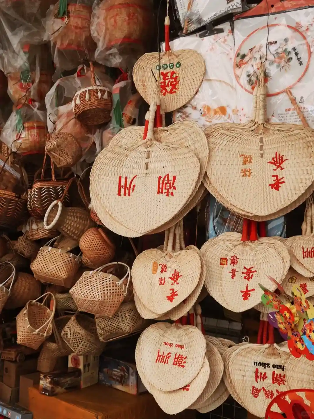 ac8a5fc6949e777f10681881bb700285-1