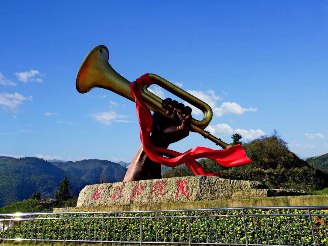 ac965b111a1d25687bc6c29ec421f7a1-sz_332126