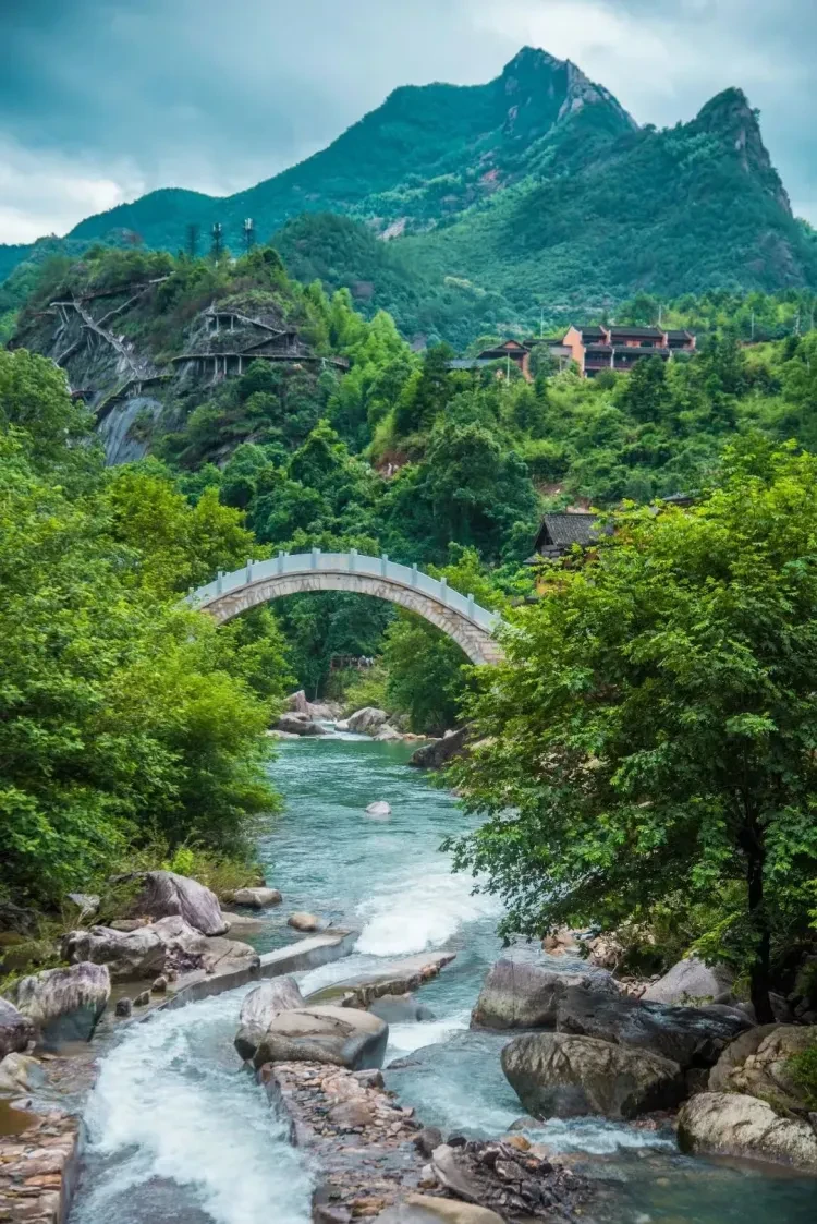 af024a691f96dbce20c276e66f19bea1-sz_397190