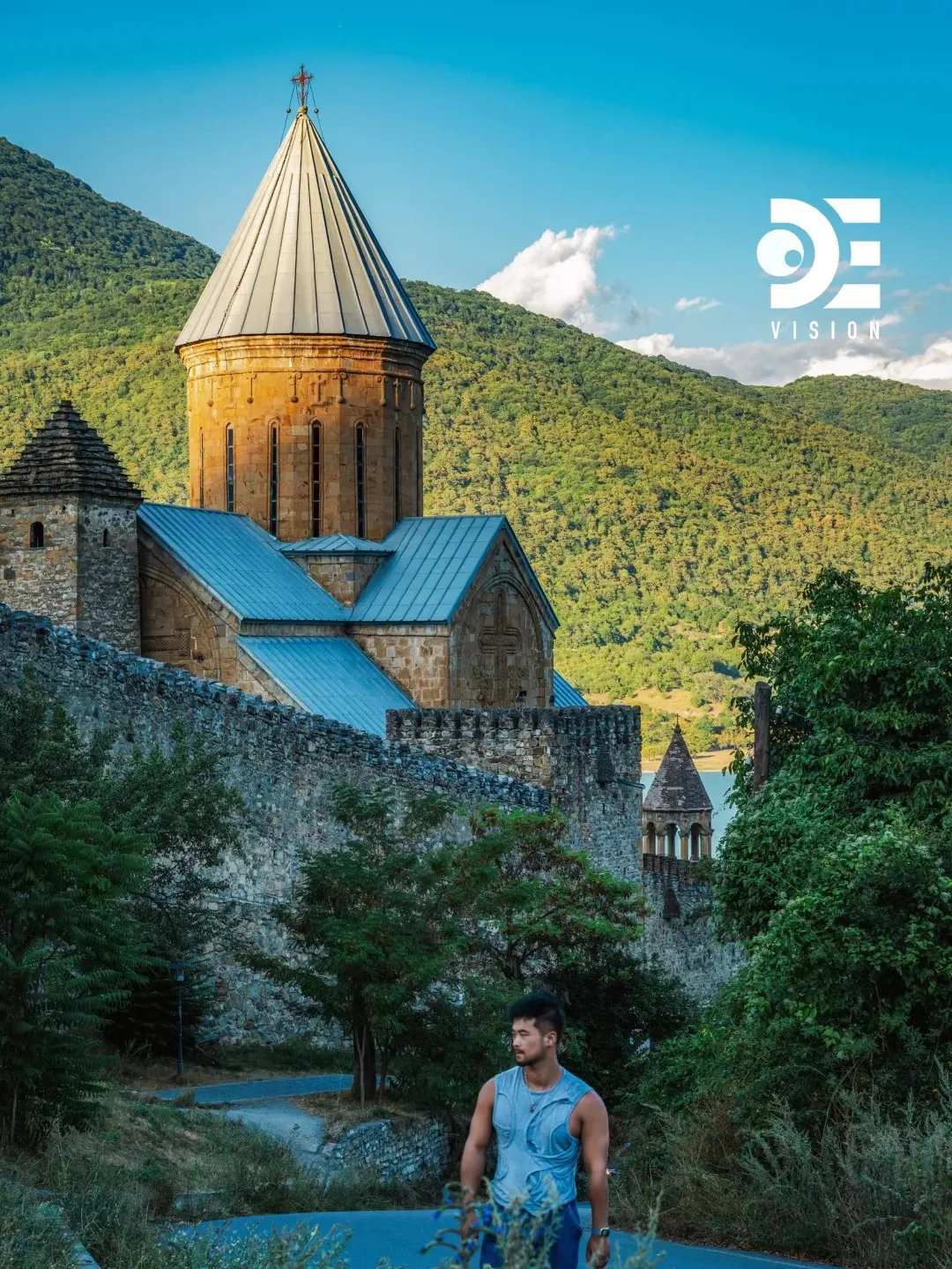 babf1bb3274d213bc515bc6ad9ccb624-sz_630499