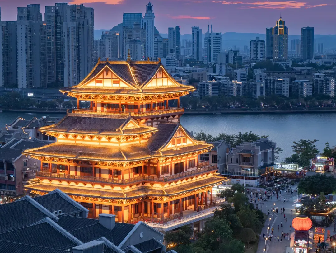 bfbe695ba274036e7b3f72766bca1bec-sz_2049226