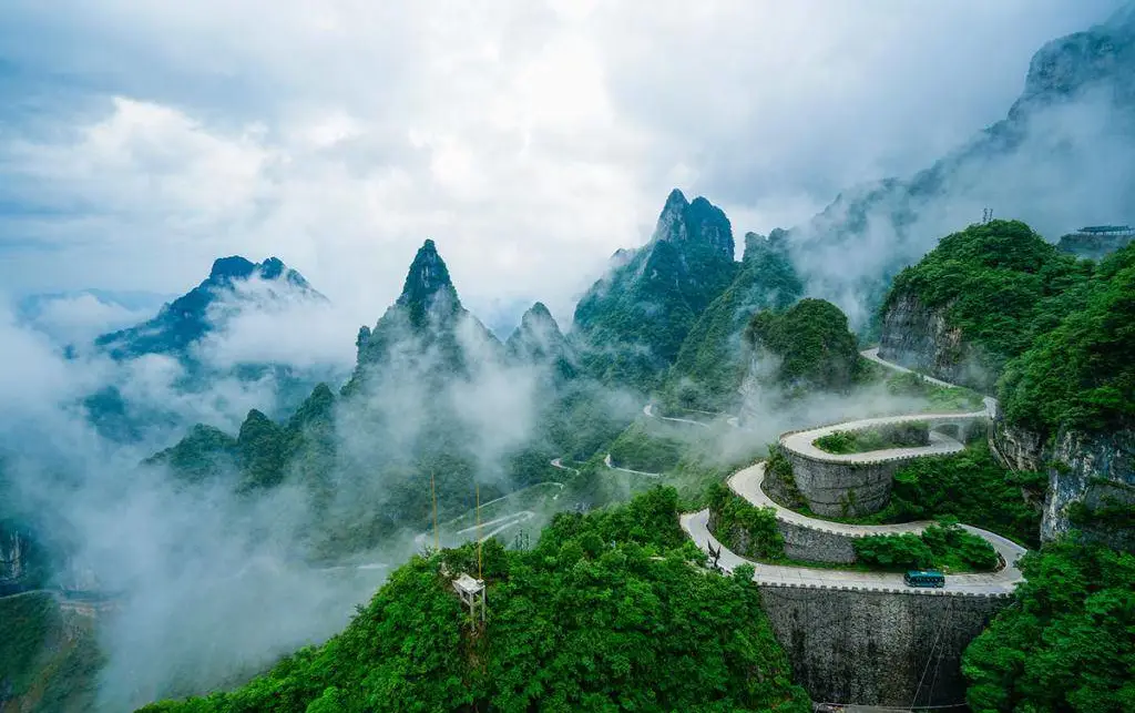 c668f75ebf1d9c7c1aef2dd917608bfa-sz_98541-1