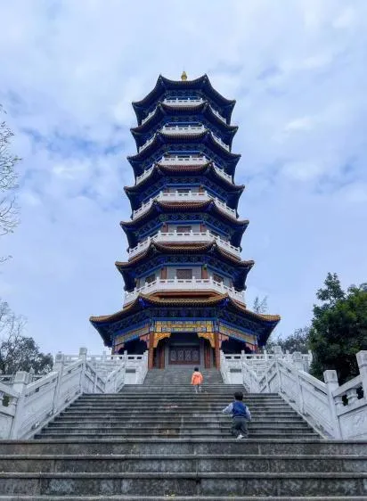 c6d50194e06f76ee76aab33c9ca04468-sz_442587