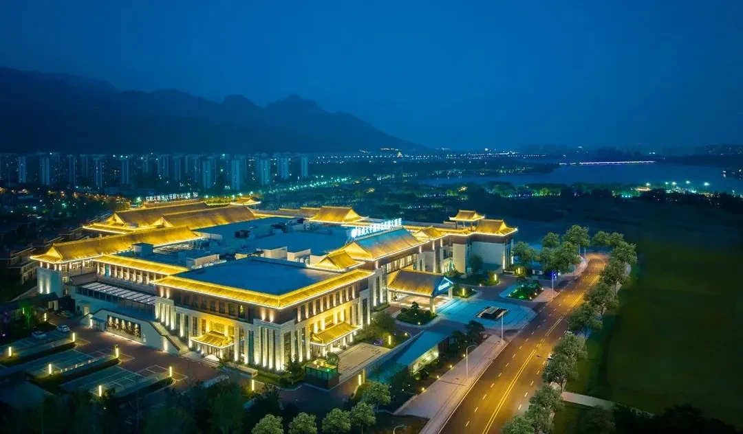 c81f0699576d51c0e7371aea3e67578d-sz_108537-1