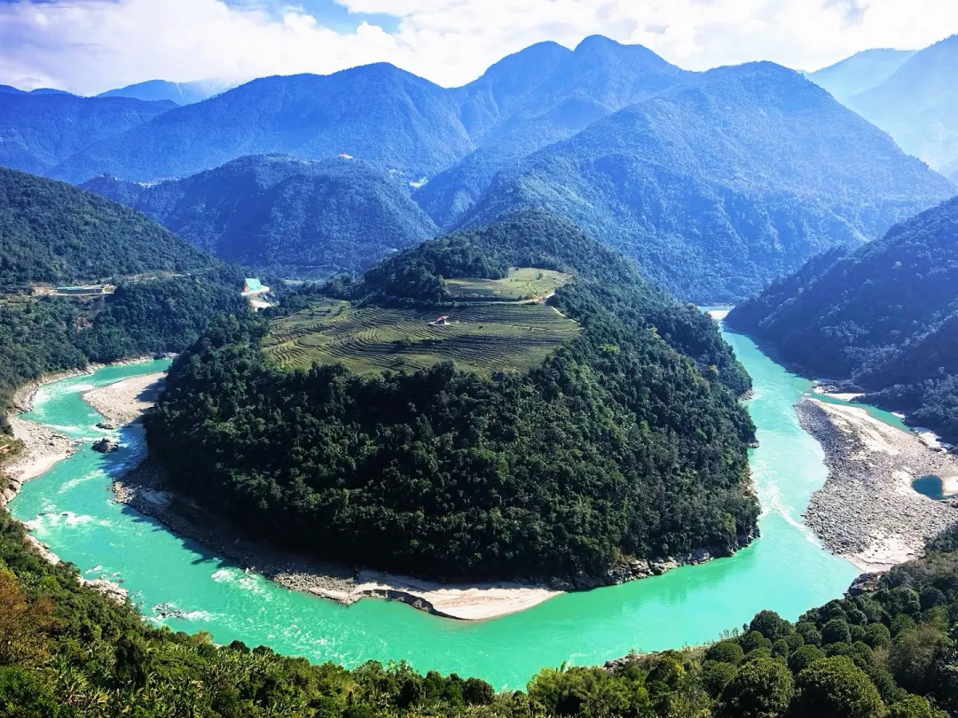 c90d903bbba528593c13dc604baece14-sz_2170567