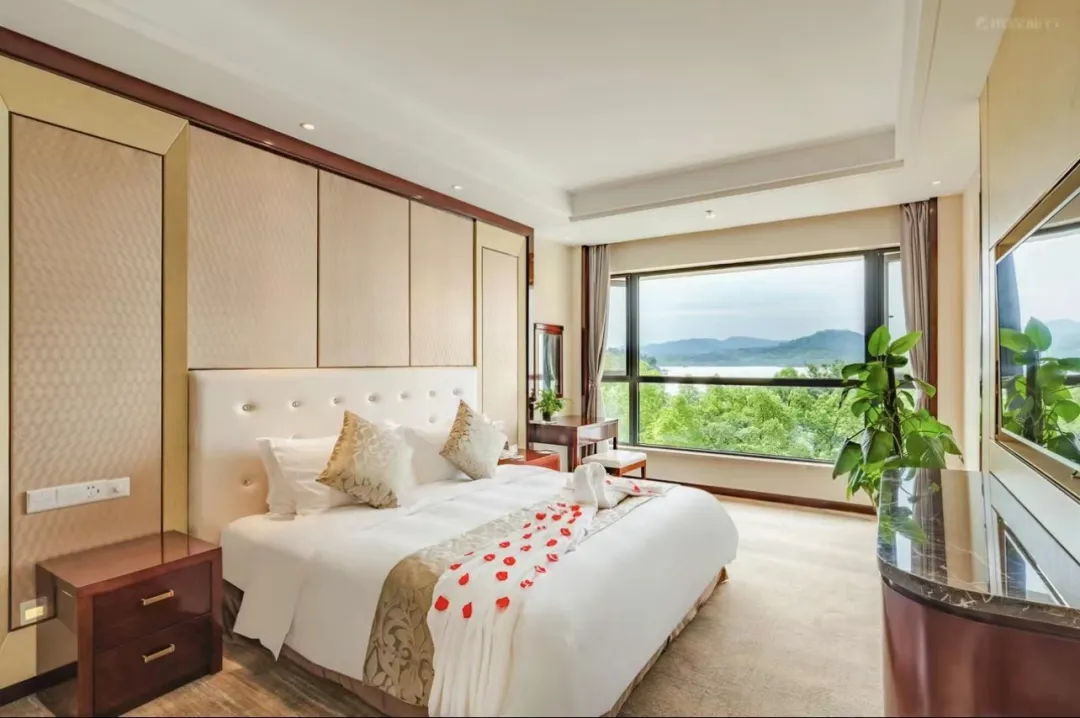 cb970a8f2d91b3901b189bd2f19ba10d-sz_258942