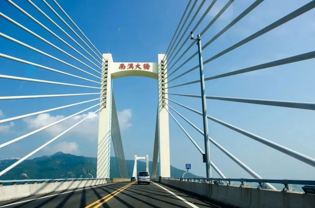 ce1e84e2466cf6b803cbf695e1f20ff7-sz_98406