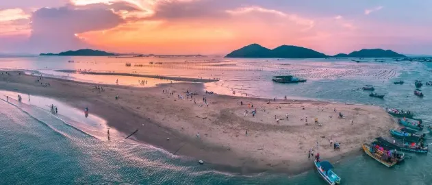 cee8902a65fe91570cad5ec0d77a72b6-sz_421728