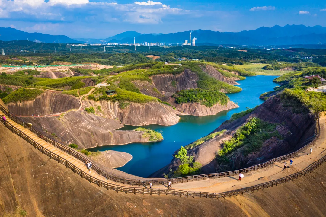 d79c47e126e39b9863651cc41705223f-sz_2996845