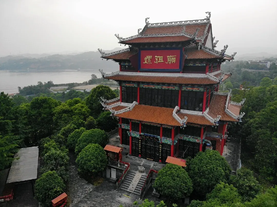 d7ed1b79118f629bbfeef5d9735e76a6-sz_2215862-1