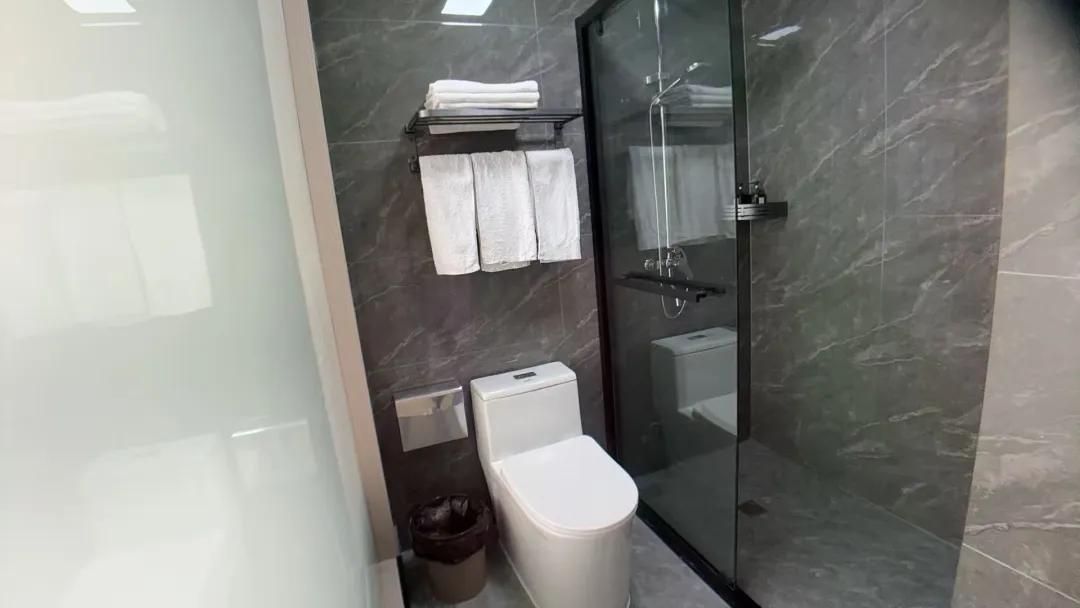 dc2b177c9c5aa4f7deb596e3d149d7b6-sz_368879