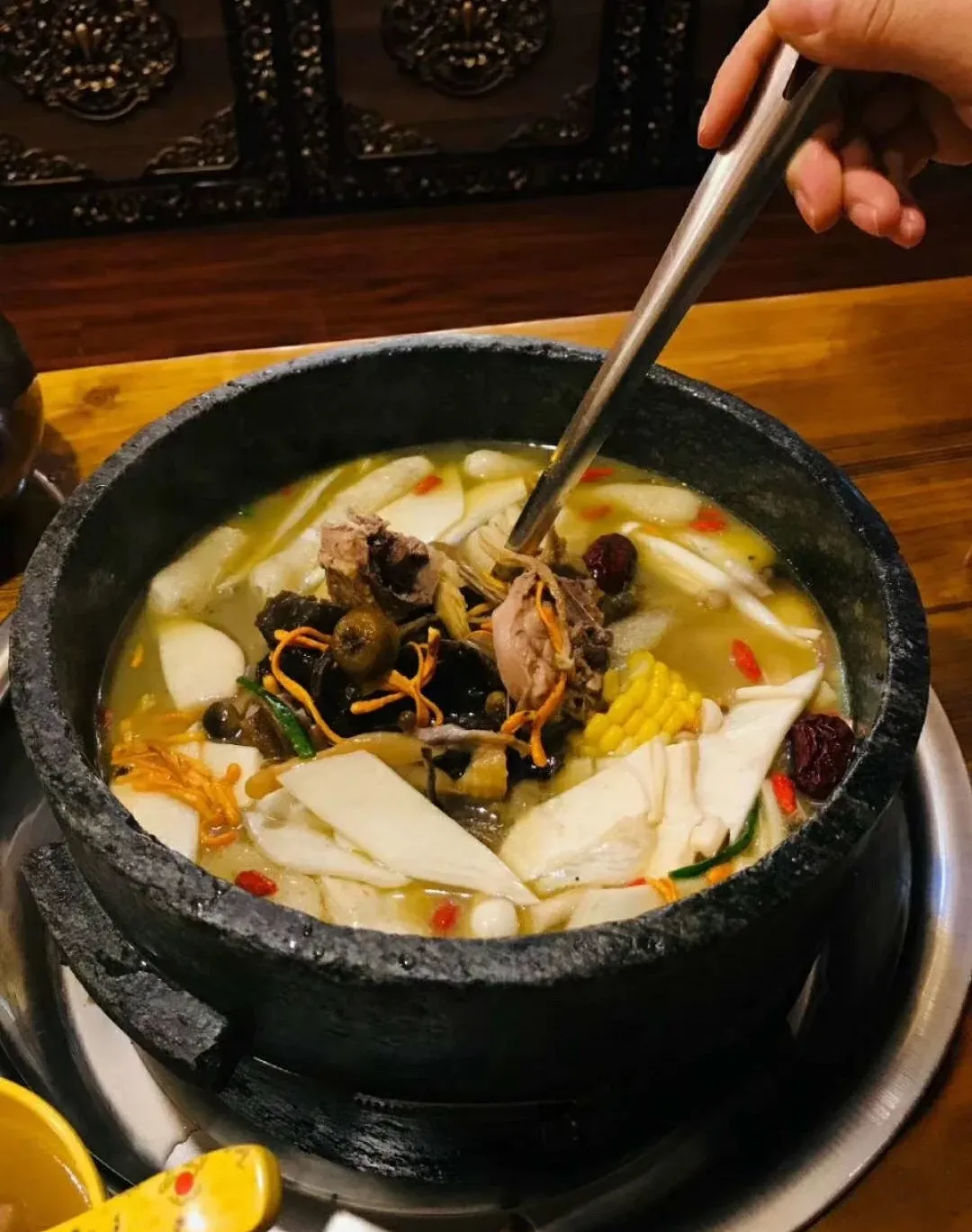 dee0769a5249cfc33ecd5d91a3bec4d1-sz_1590515