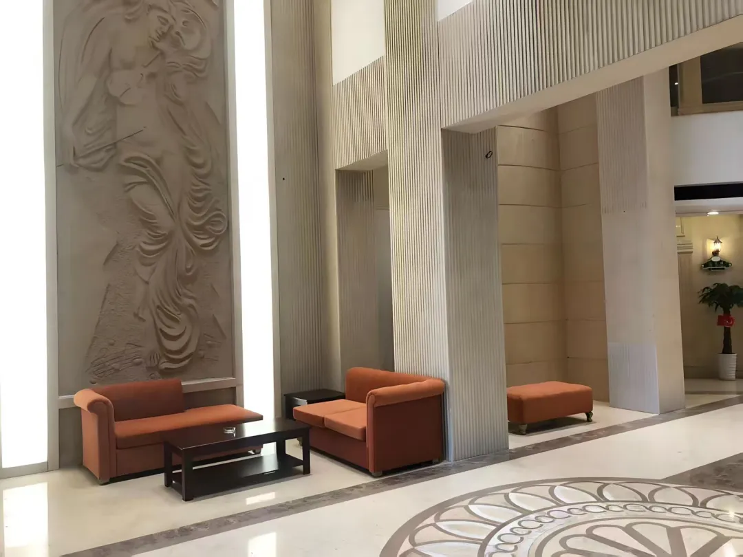 e26f15a5f12b448d72d8ad6328dee154-sz_753140