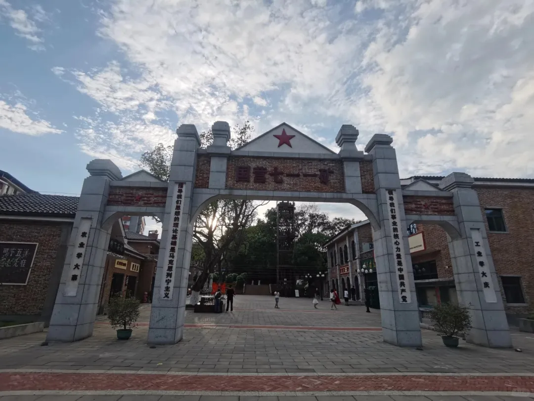 e50675df145d7f5472c52d7784b15699-sz_360135 e50675df145d7f5472c52d7784b15699-sz_360135