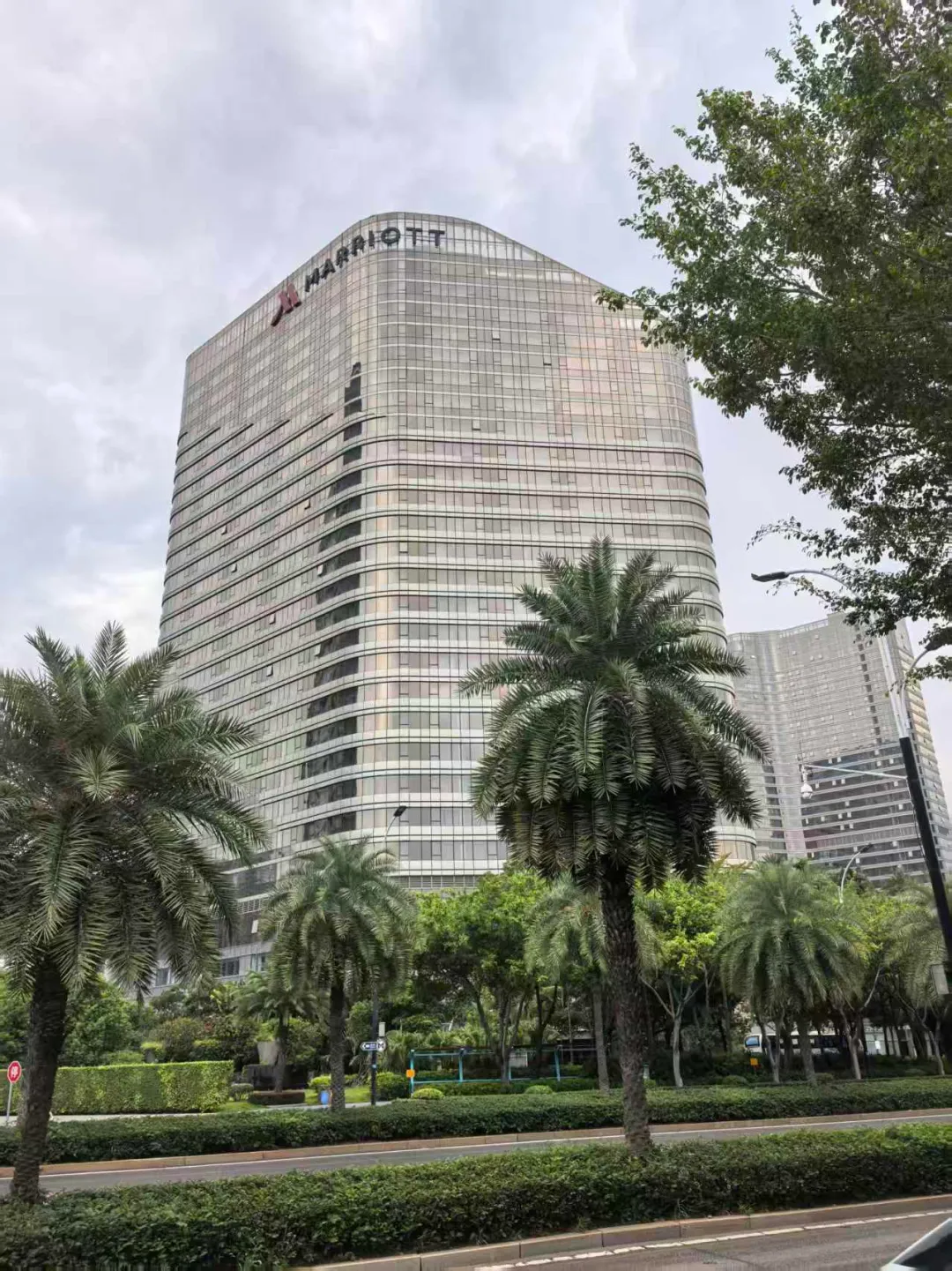 e575fbec385257bd5f748f27be53b063-sz_4349096-1