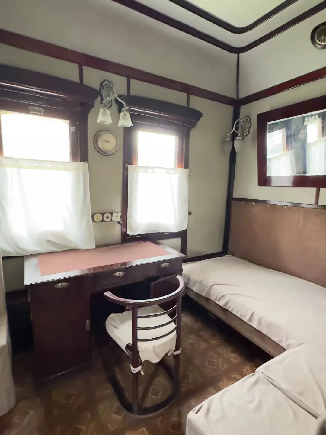 e942762378e4c18f2bd5229818d6bb44-sz_247329