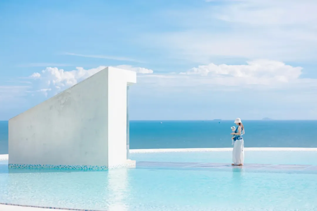 【限时促销，立减1600】仅需2999起，网红5钻海景酒店，5晚连住不挪窝，睡到自然醒，2天自由活动随心安排，网红景点、绝美海滩超出片！