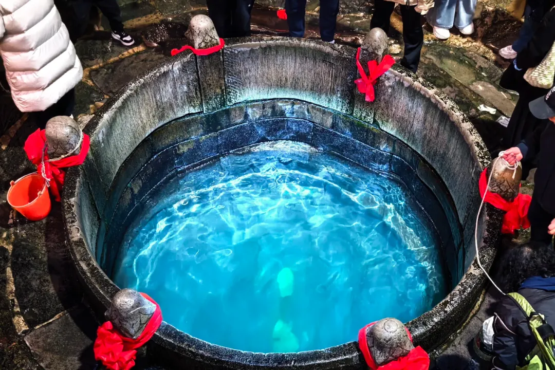 ec1f4dd8b06401d89183c082cd329ba1-sz_2708136-1