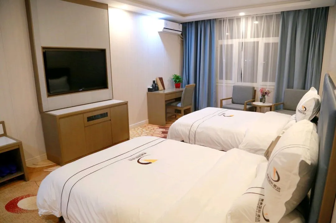 ee2eb1d5c8a81a8e74b9a1675ce88c46-sz_832462