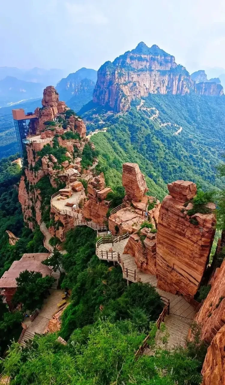 f0ac6d20ab216378b048596429aa01c4-sz_3424323