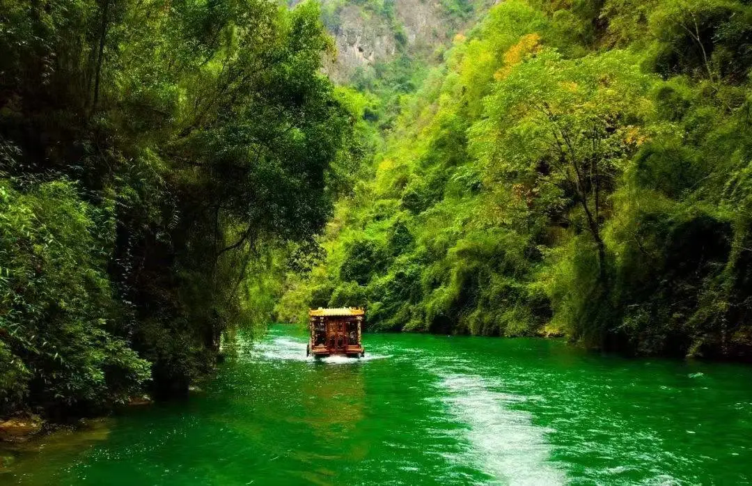 f0b4a43f4e3f5561b4d69f5e6738be2e-sz_179144