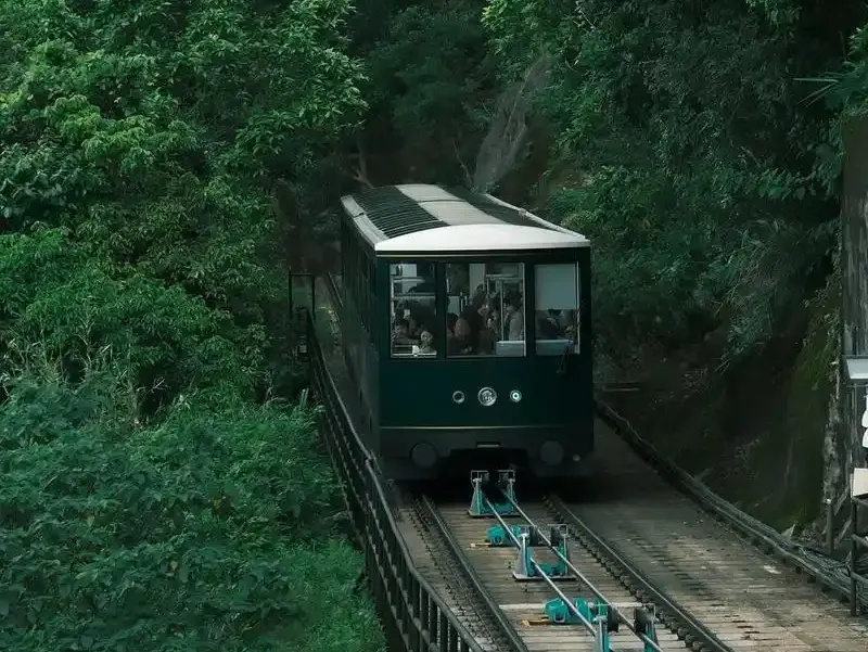 f170d8fc018d66ef86941cb69aa503a9-sz_1948400