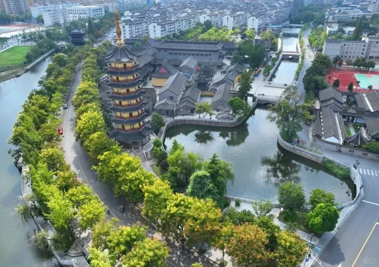 f9113db712fe6694f57661fb63384a13-sz_1853887