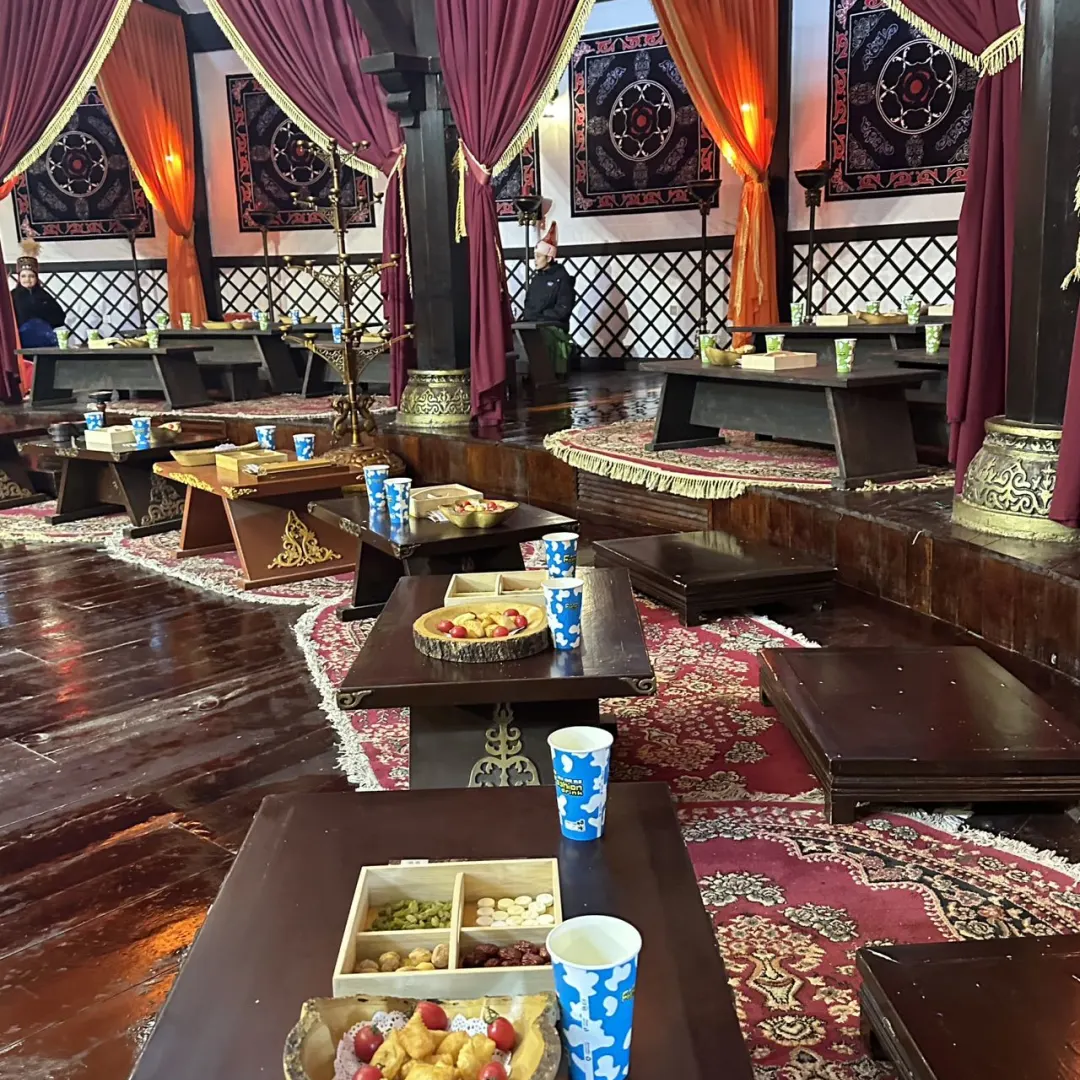 fb835e9caac84e7853a74cec55fbe642-sz_436515