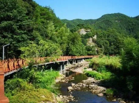 fe46ba5521be43693d539b69e1fdcf85-sz_106433