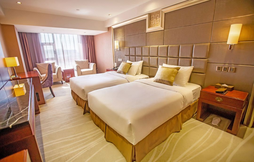 00000000HxPLnzNEvOPlumuI