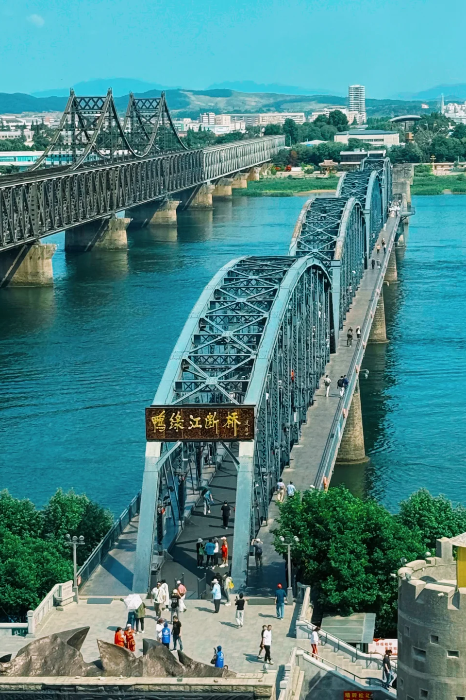 00000000IFSqebrhFhXLmrvJ