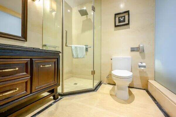 00000000MAhWyhjXAoStisPd