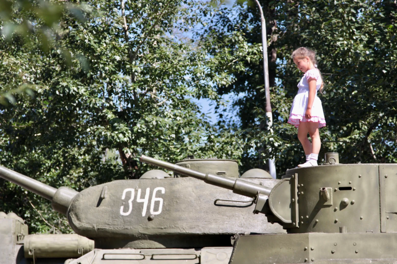 00000000OxilnqbfRXbADuXD