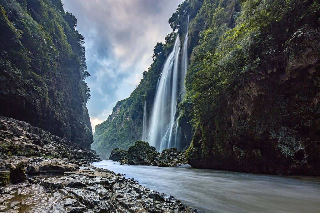 00000000jruOZOEseyzVmEov