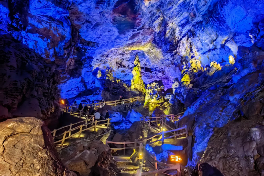 00000000pWSrMyDPFkDUrlOc