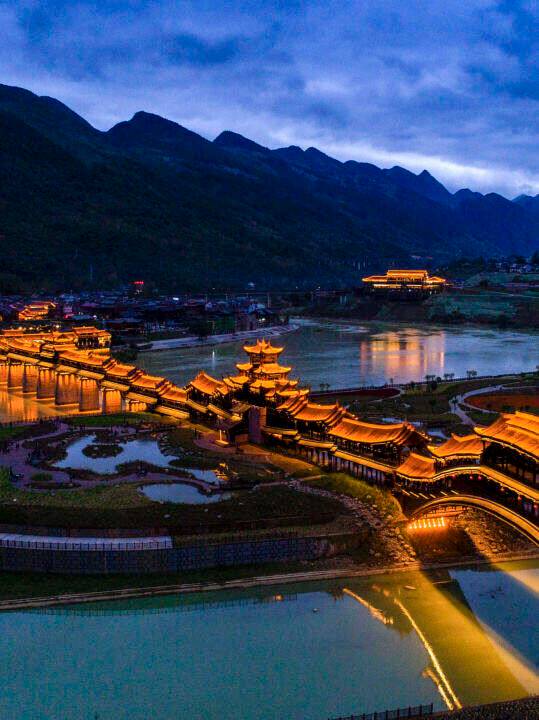 00000000xisBivSBdgJVtWLt