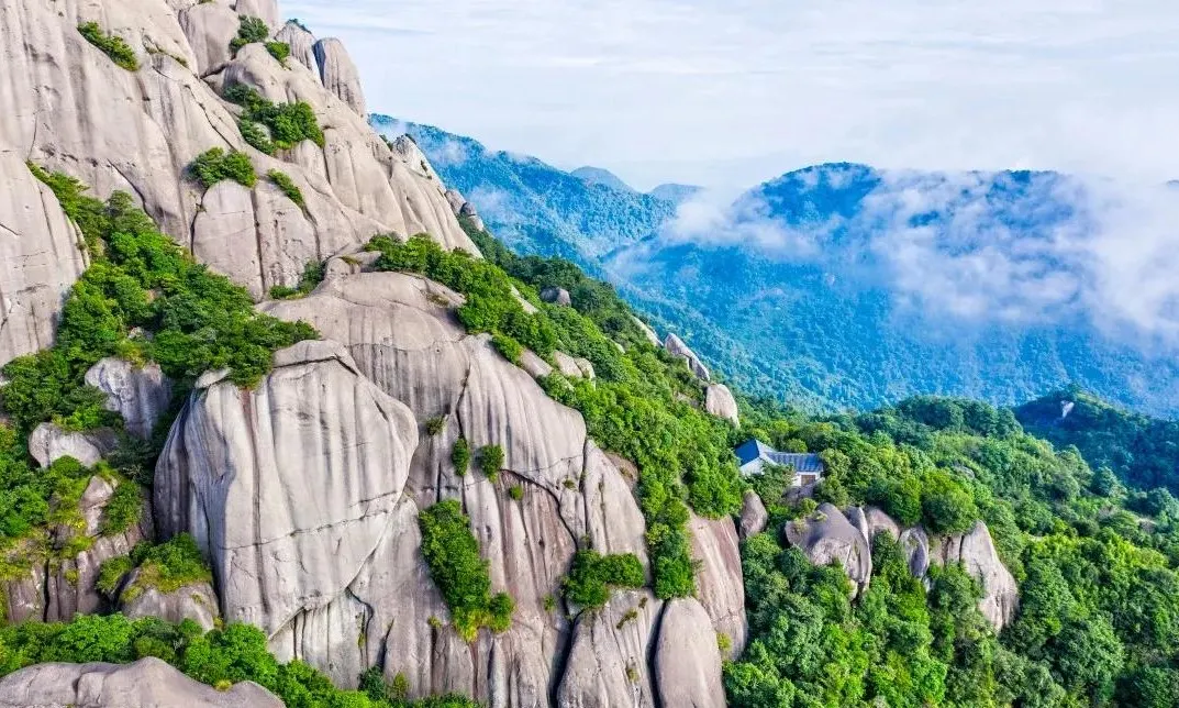 0100r120008e8moi8F1F1_W_2048_1536.jpg_