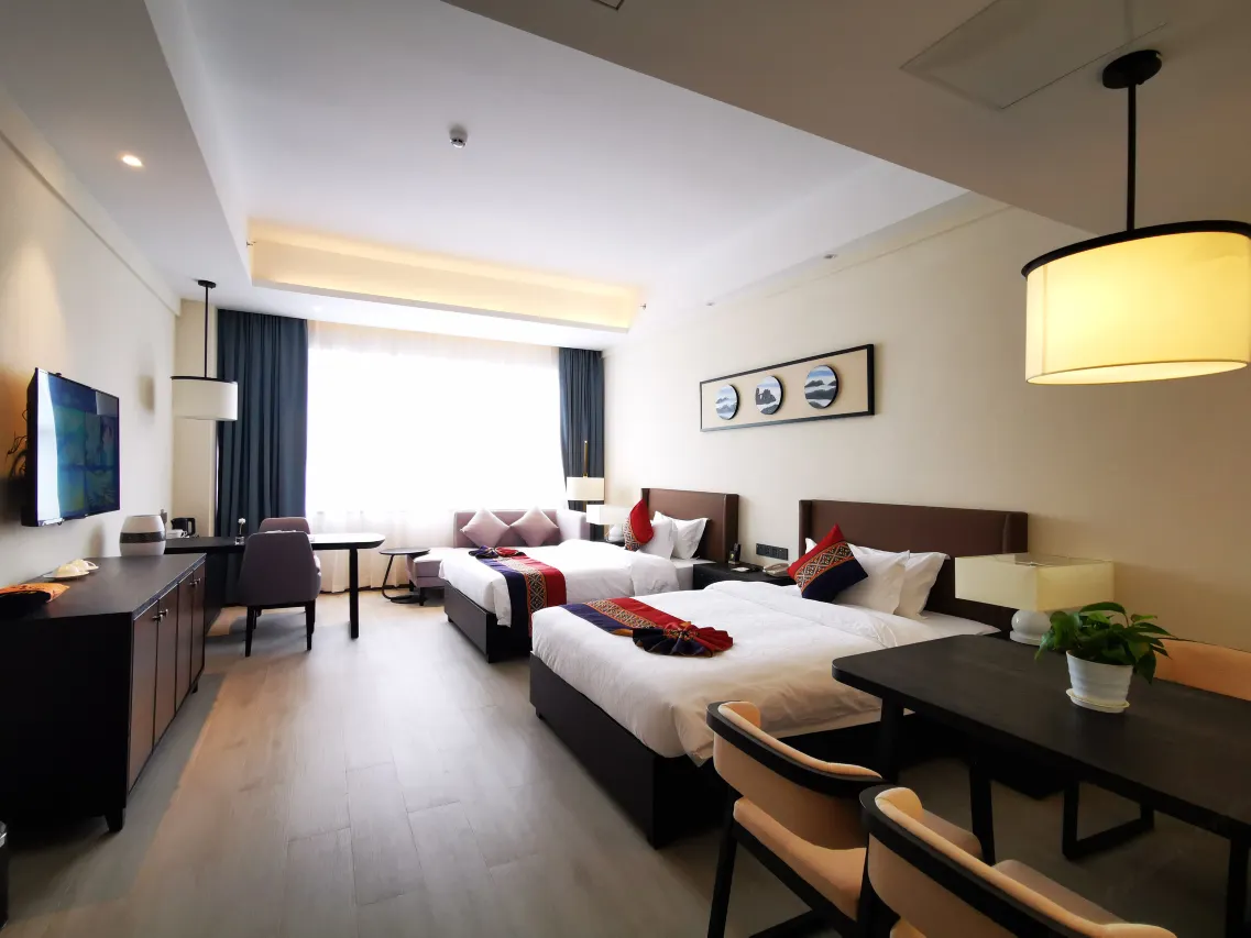 0202z120008a9gibz53CE_W_1280_853_R5 0202z120008a9gibz53CE_W_1280_853_R5