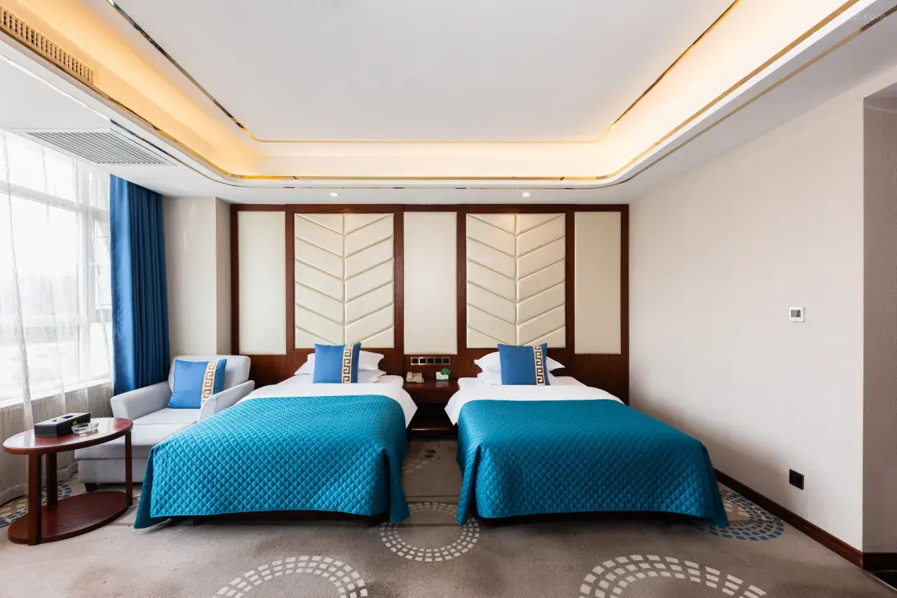 02051120008pk9yyoFD90_W_1280_853_R5