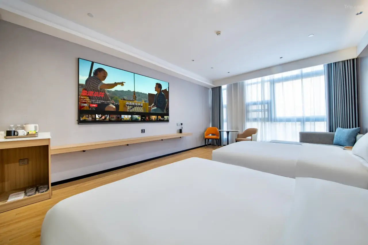 0206c12000cuj0riu67AD_W_1280_853_R5