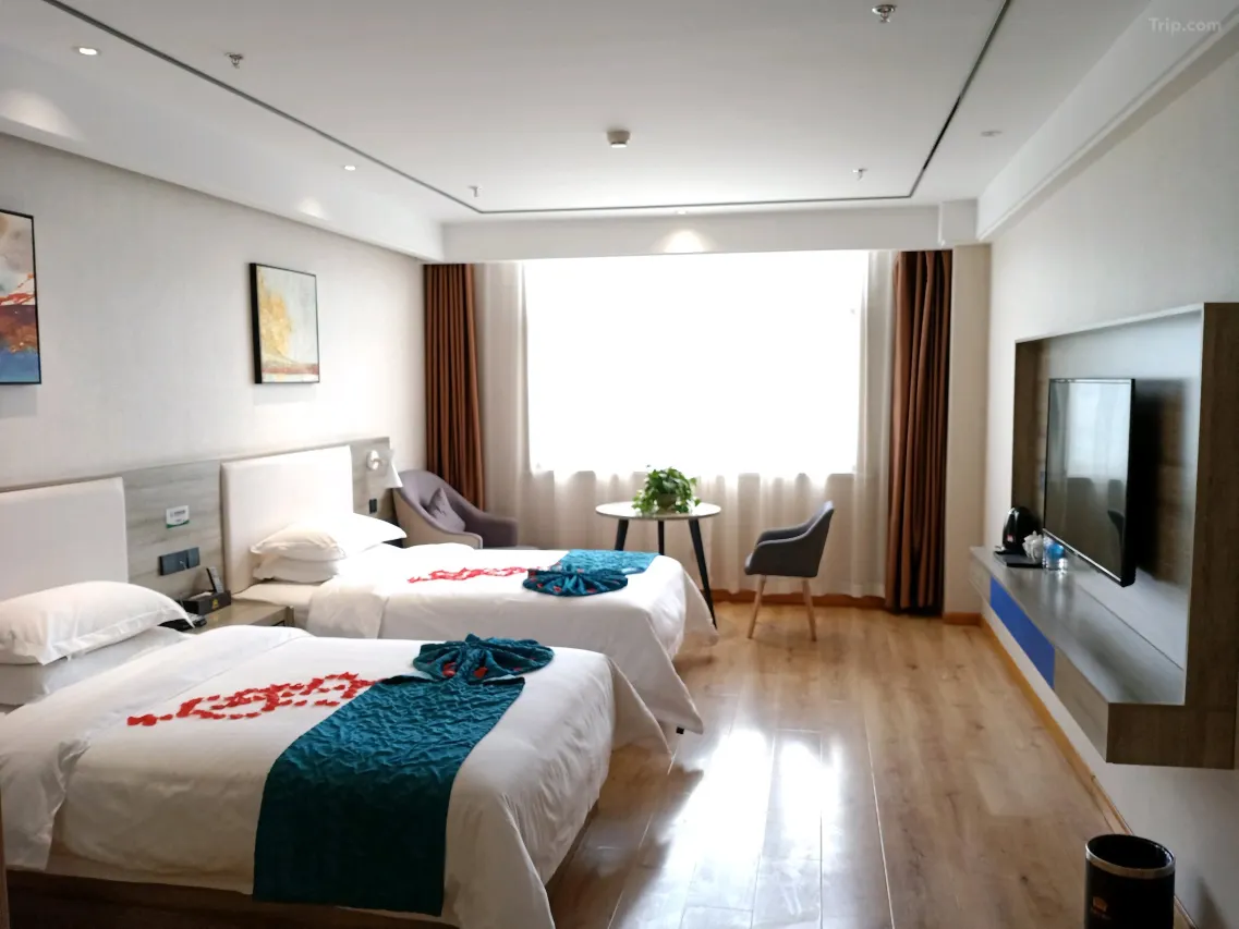 0AD6f120009f2zwyuE86A_W_1280_853_R5