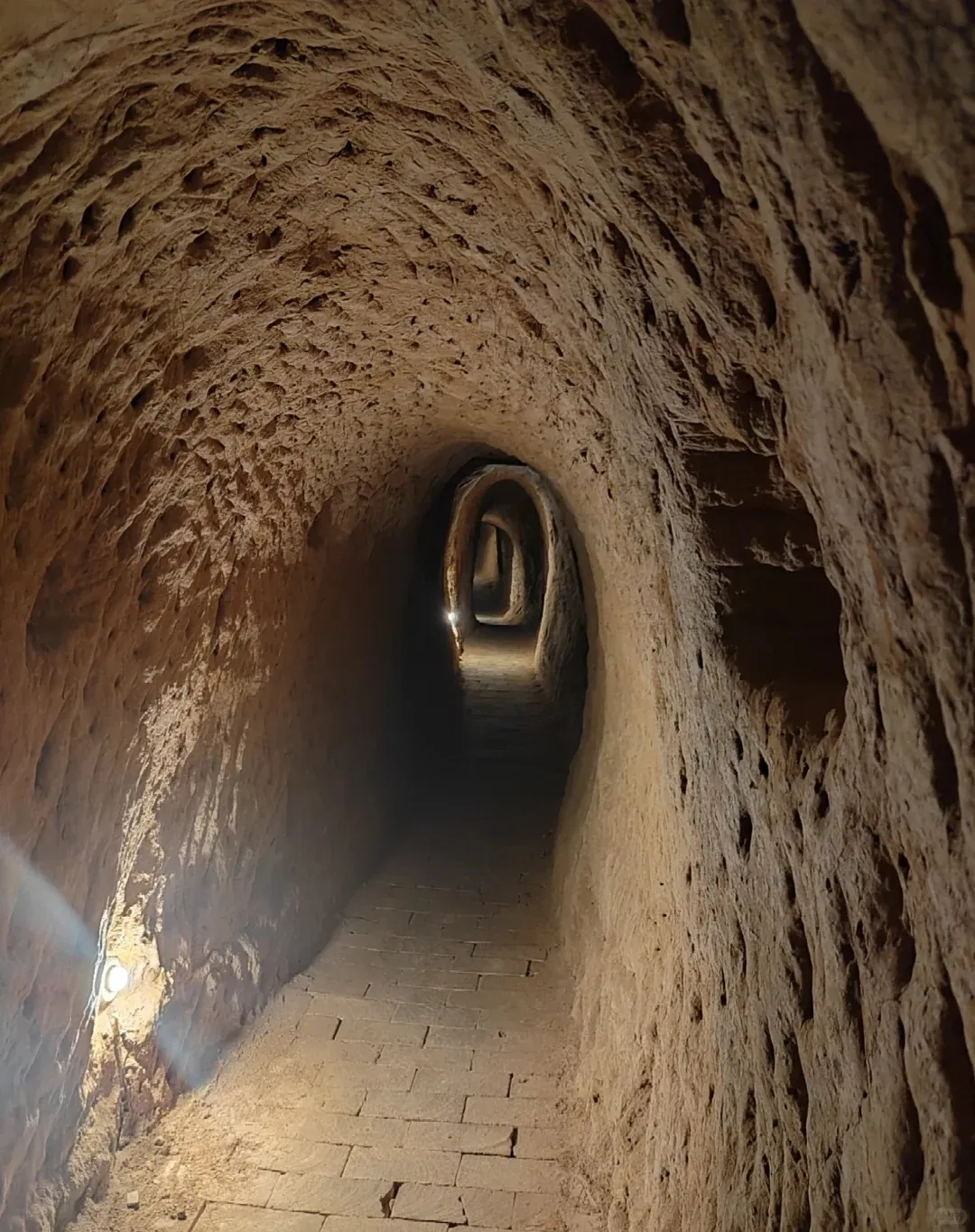 0ef89732e4bc07a1cef5da21ff188792-sz_2107636