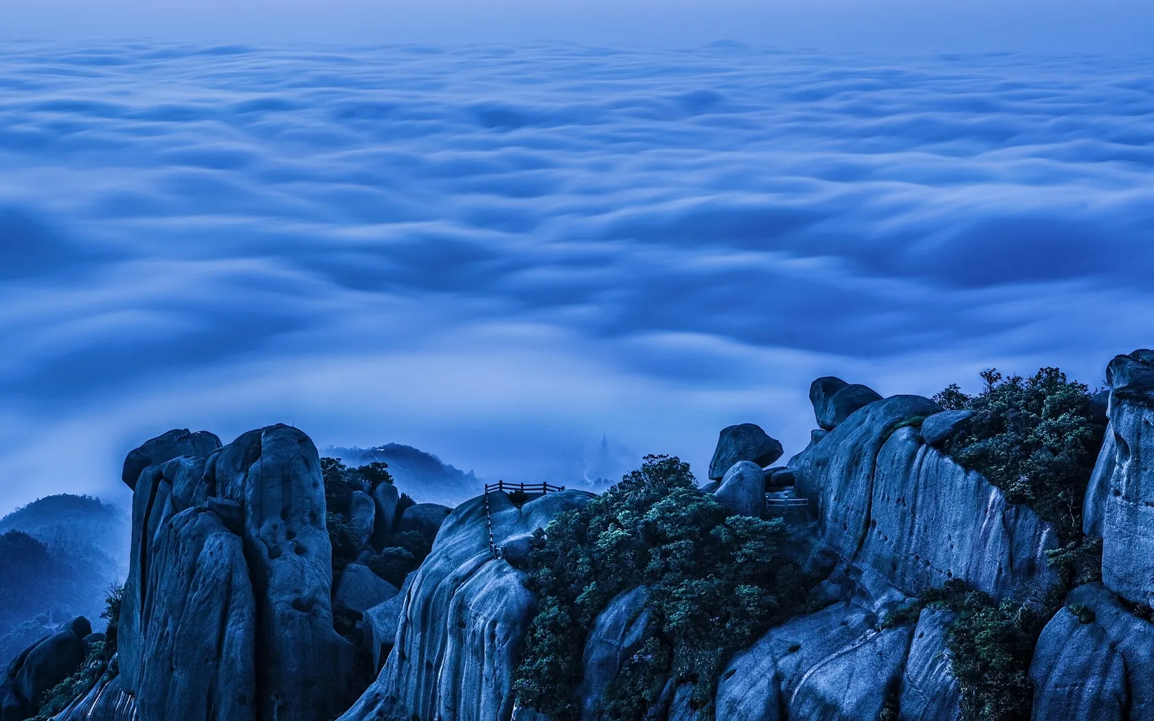 10030r000000hejvxE1F7_W_2048_1536.jpg_