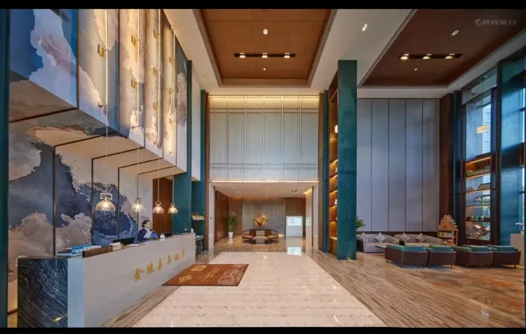 过年不涨价【年后初五，初七】499元全含五花南京，两晚连住四钻五花酒店，赠送价值160元的牛首山祈福大门票，升级一餐价值1280元的高标晚宴，免费棋牌&唱歌