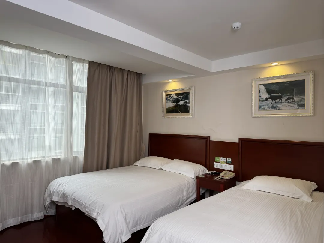 114b8e8dfa37b3dfee014f2716feae81-sz_7591520