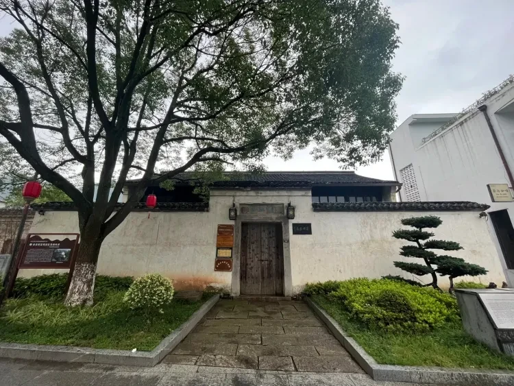 11e418951037245f96cedf3ca4f107f2-sz_3472574