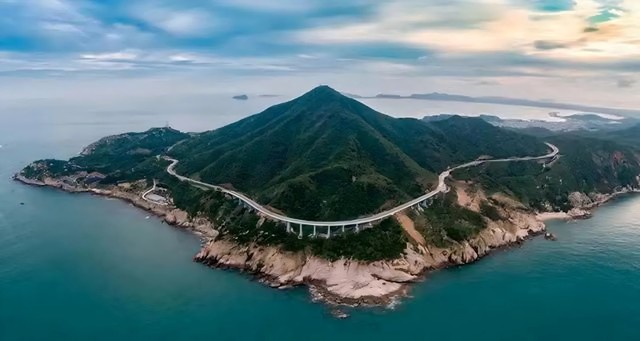 1730104085259fRYNBSA