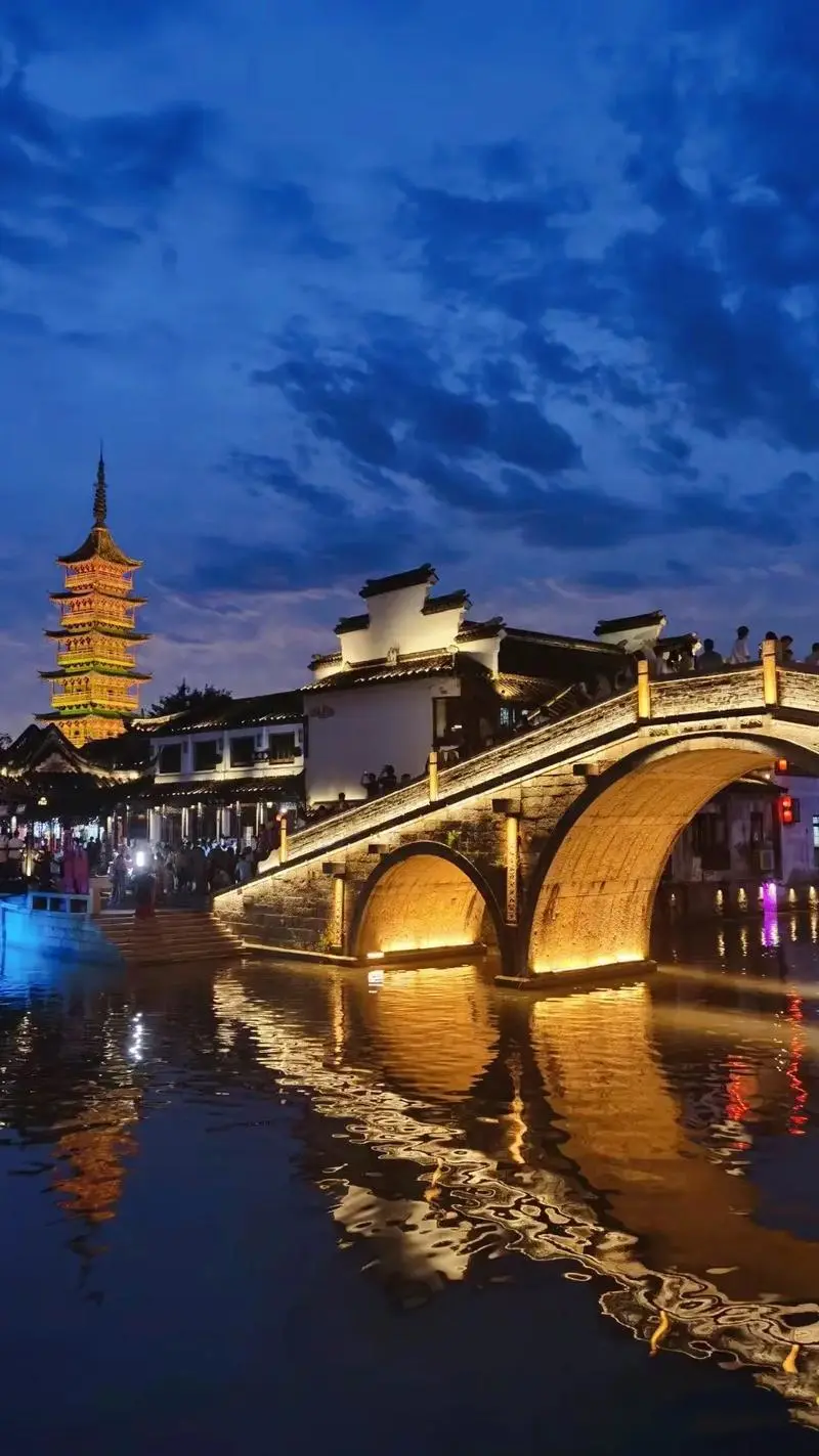 18698827f71052dbcc09ba0cb71c40b7-sz_131941